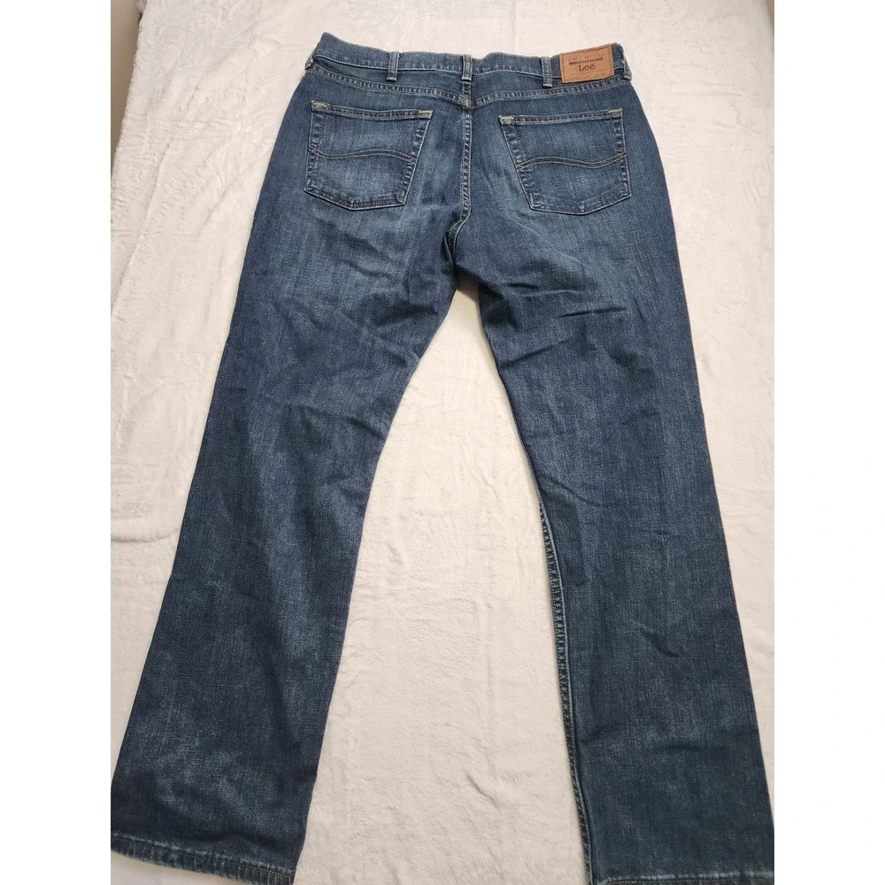 Lee Jeans Men 34x30 Blue Premium Select Classic Fit Straight Leg